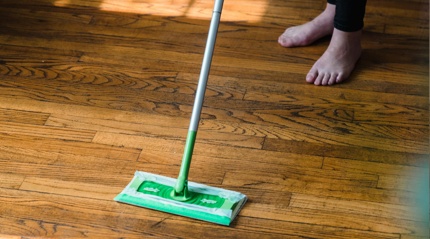 Allgemeine Pflegeanweisung für Parkettböden